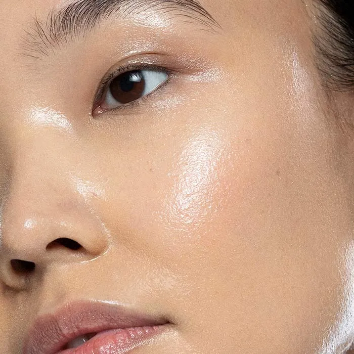 111452.c - Soma Laser - Skincare clinic - Pretoria - Customised skin and hair treatments. Stockists of Dermalogica, Lamelle, MD Lash Factor and Heliocare